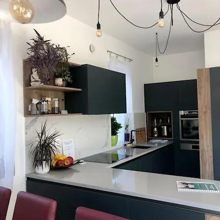 Your Cosy Getaway Halfway Between Lake And Forest * Vonyarcvashegy