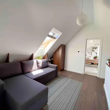 Your Cosy Getaway Halfway Between Lake And Forest Vonyarcvashegy