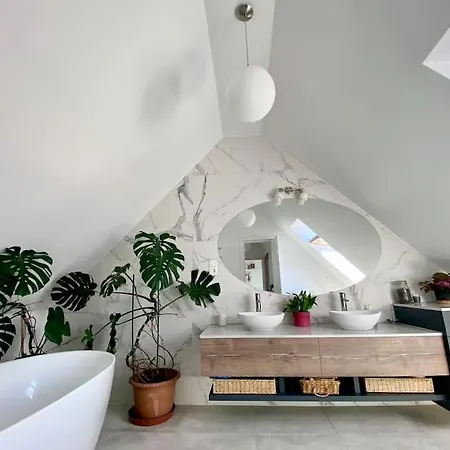 Apartment Your Cosy Getaway Halfway Between Lake And Forest *