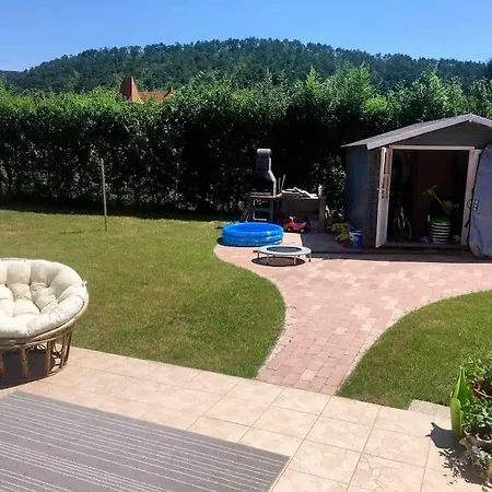 Your Cosy Getaway Halfway Between Lake And Forest *