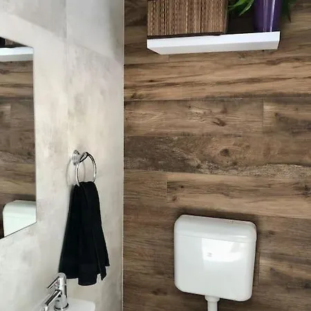 Your Cosy Getaway Halfway Between Lake And Forest Apartment Vonyarcvashegy